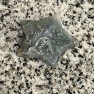 Star-Shaped Stone Decor